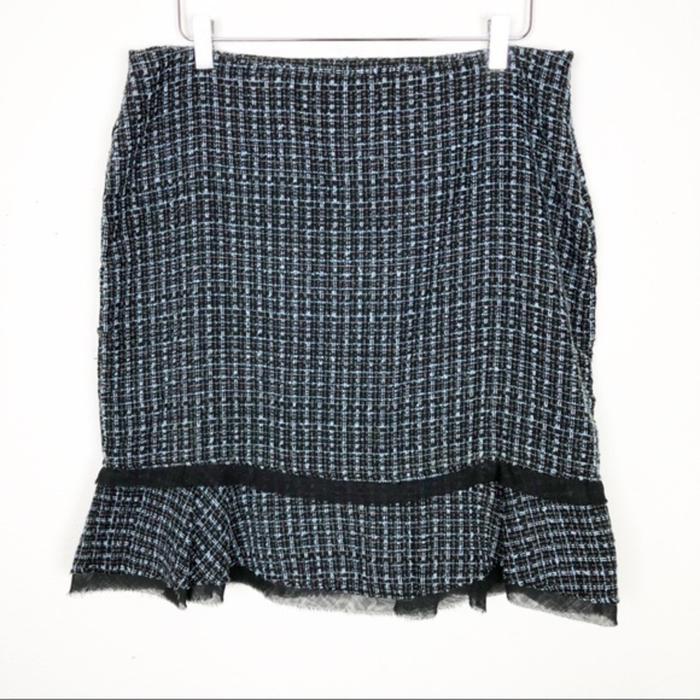 Skirt by Simply Irresistible